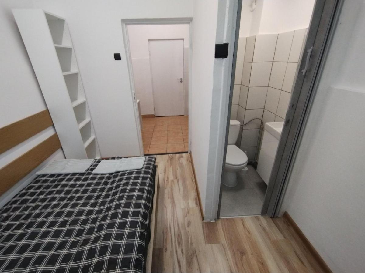 Vasylok Hostel Warsaw Exterior photo